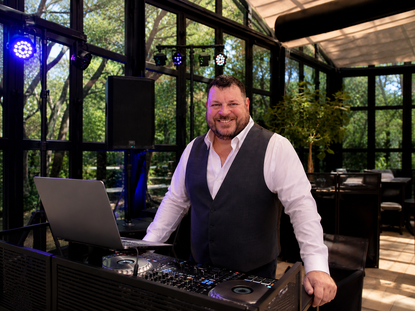 DJ Scott Tonic behind the decks